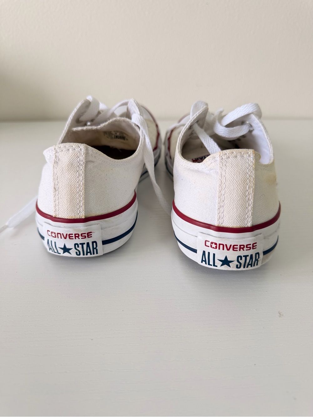 Converse Low Top Sneakers - White with Red and Navy Trim Size 8 Women - Picture 3 of 8